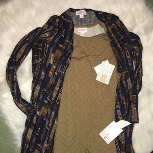 Sold! Xs Carly small Sarah outfit
